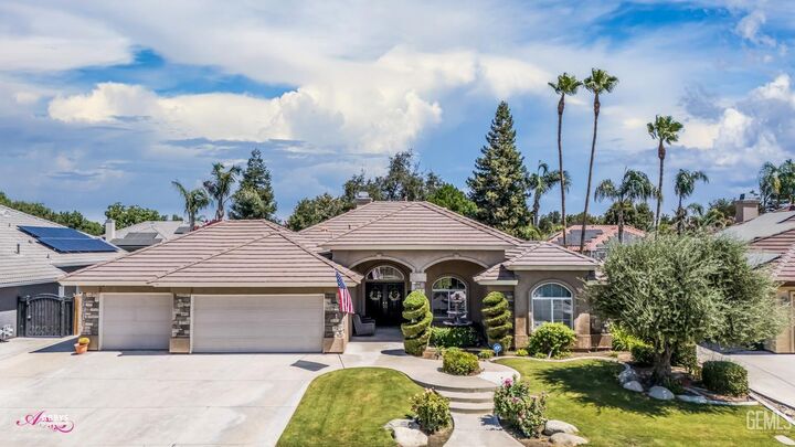 Property Photo:  12204 Tule River Way  CA 93312 