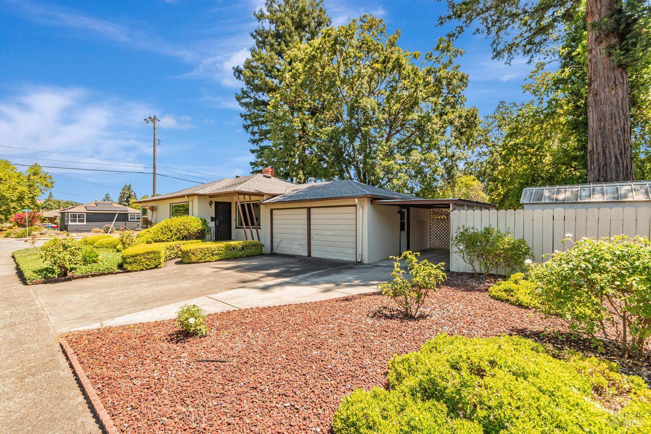 Property Photo: 2268 Meyers Drive CA 95403
