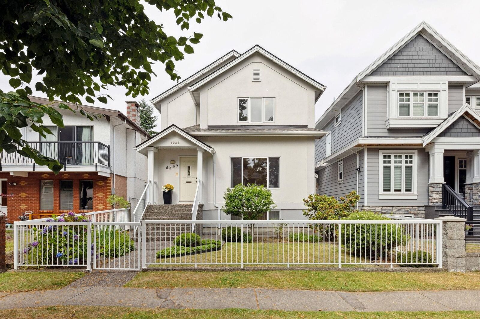 Photo de la propriété: 6239 St. Catherines Street BC V5W 3G7