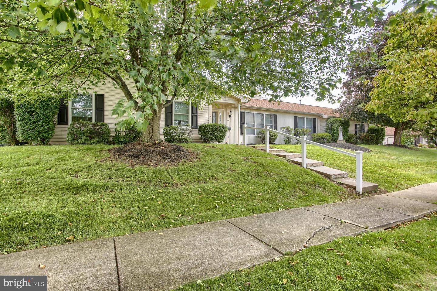 4601 Carrollton Drive  Harrisburg PA 17112 photo
