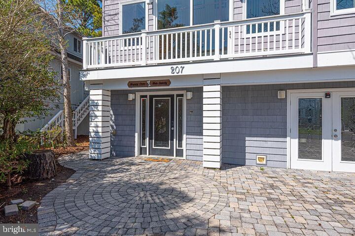 Property Photo: 207 W 11th Street DE 19930