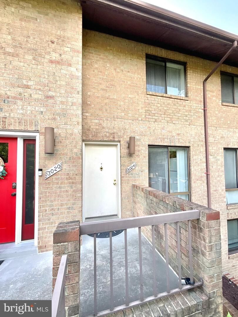 Property Photo:  3024 Gentain Court NE 3024  DC 20017 
