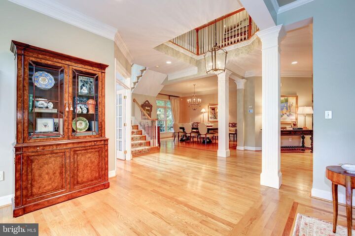 Property Photo:  7927 Sandalfoot Drive  MD 20854 