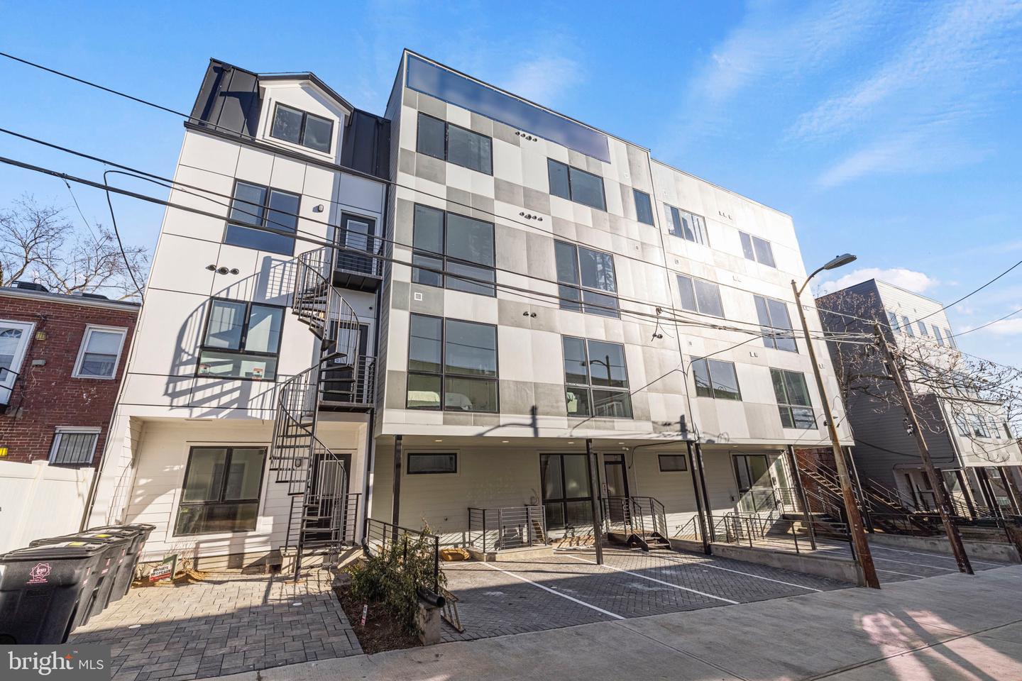 Property Photo: 824 18th Street NE 6 DC 20002