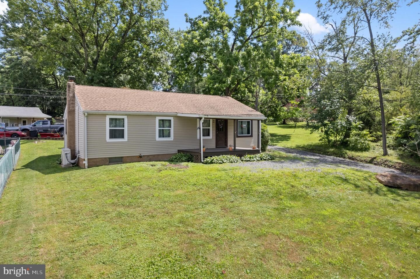 Property Photo: 1087 Chestnut Street PA 19518