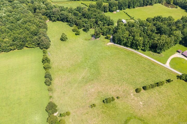 Property Photo: 9.22 Acres Eagle AR 72436