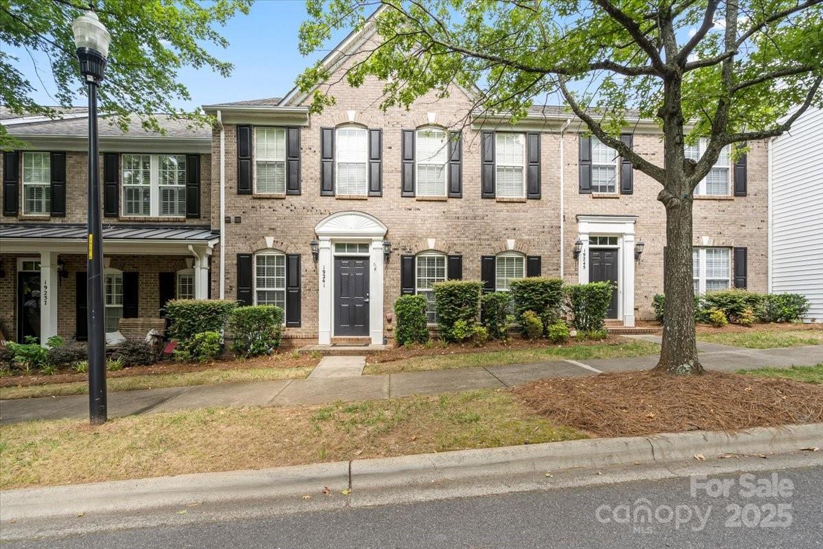 19241 Lake Norman Cove Drive  Cornelius NC 28031 photo