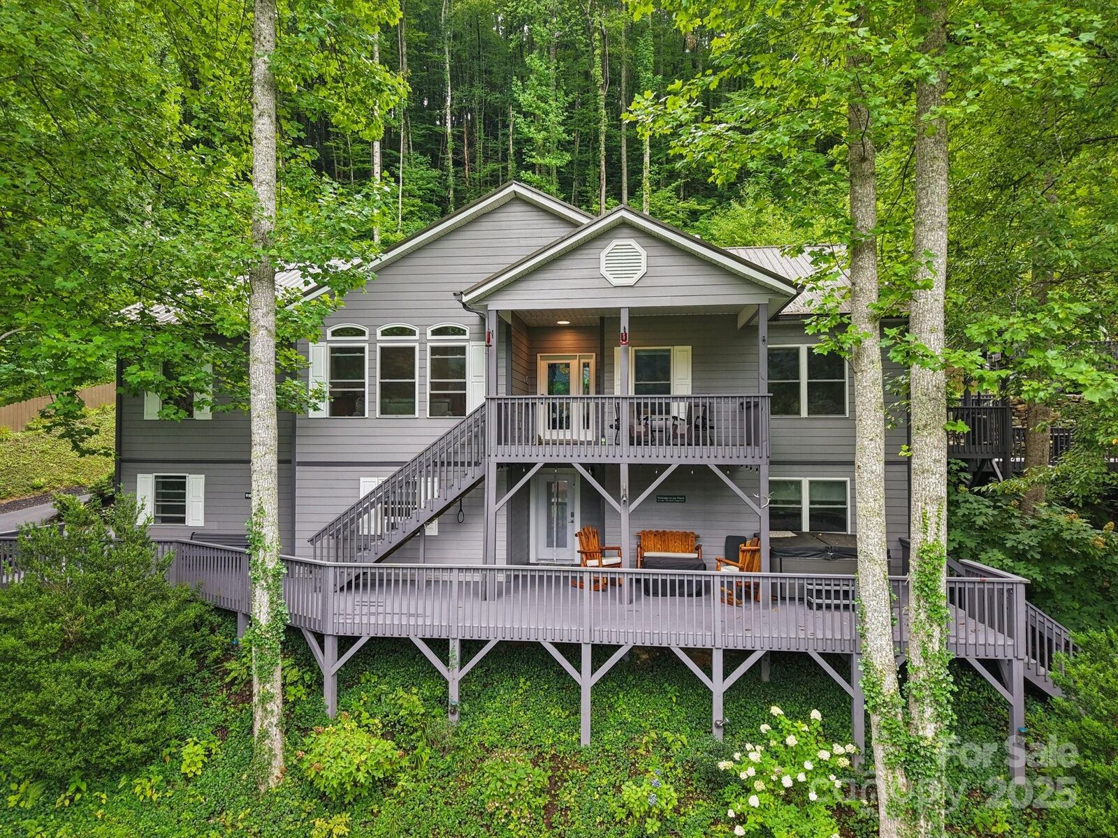 Property Photo:  7 Higel Lane  NC 28751 