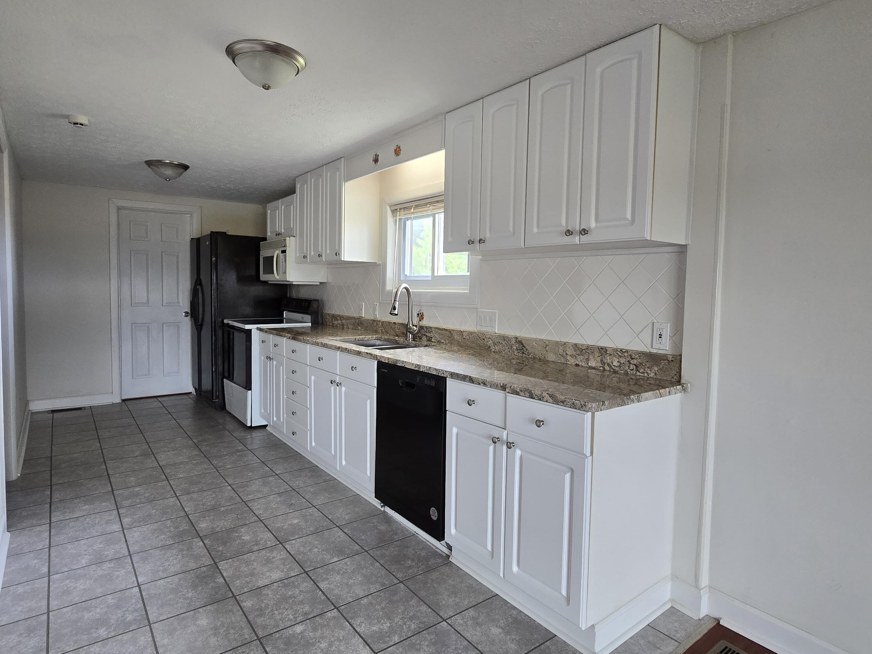 Property Photo: 6140 Marysville Road OH 43061