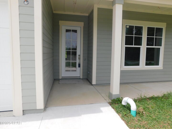 Property Photo: 2445 Mercedes Avenue FL 32405