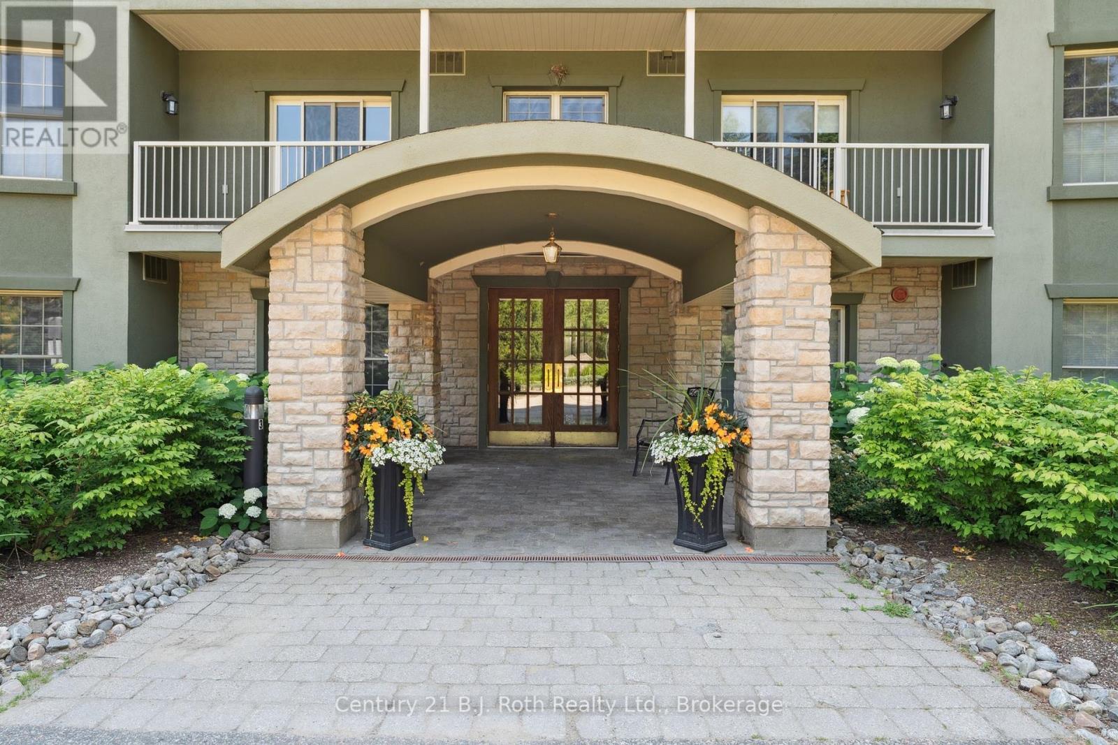 Property Photo: 24 Ontario Street 409 ON P1L 2H5