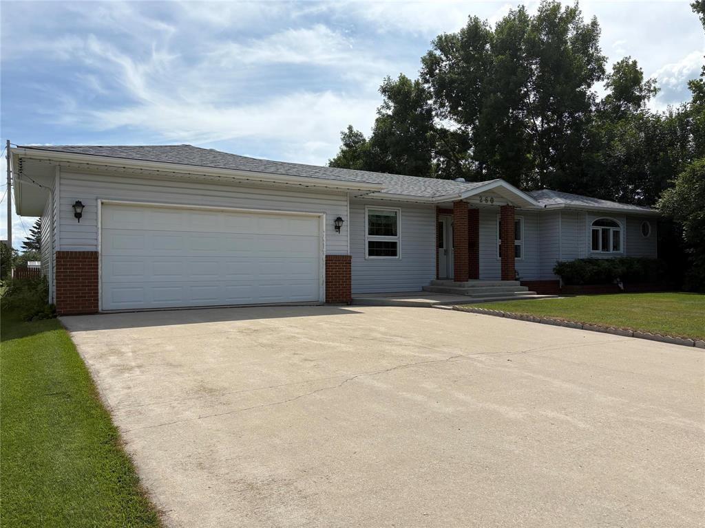 260 Fifth Avenue East  Ste Rose Du Lac MB R0L 1S0 photo
