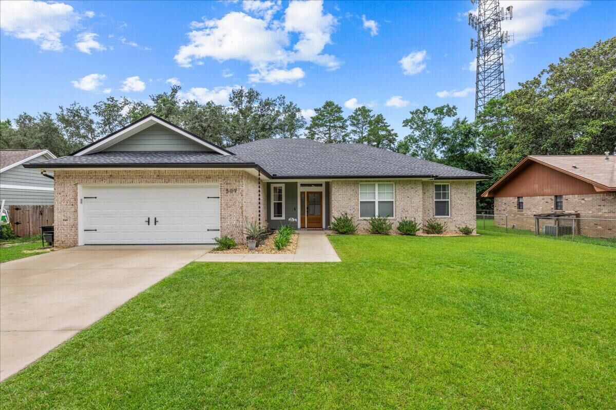 Property Photo: 509 Nelson Point Road Road FL 32578