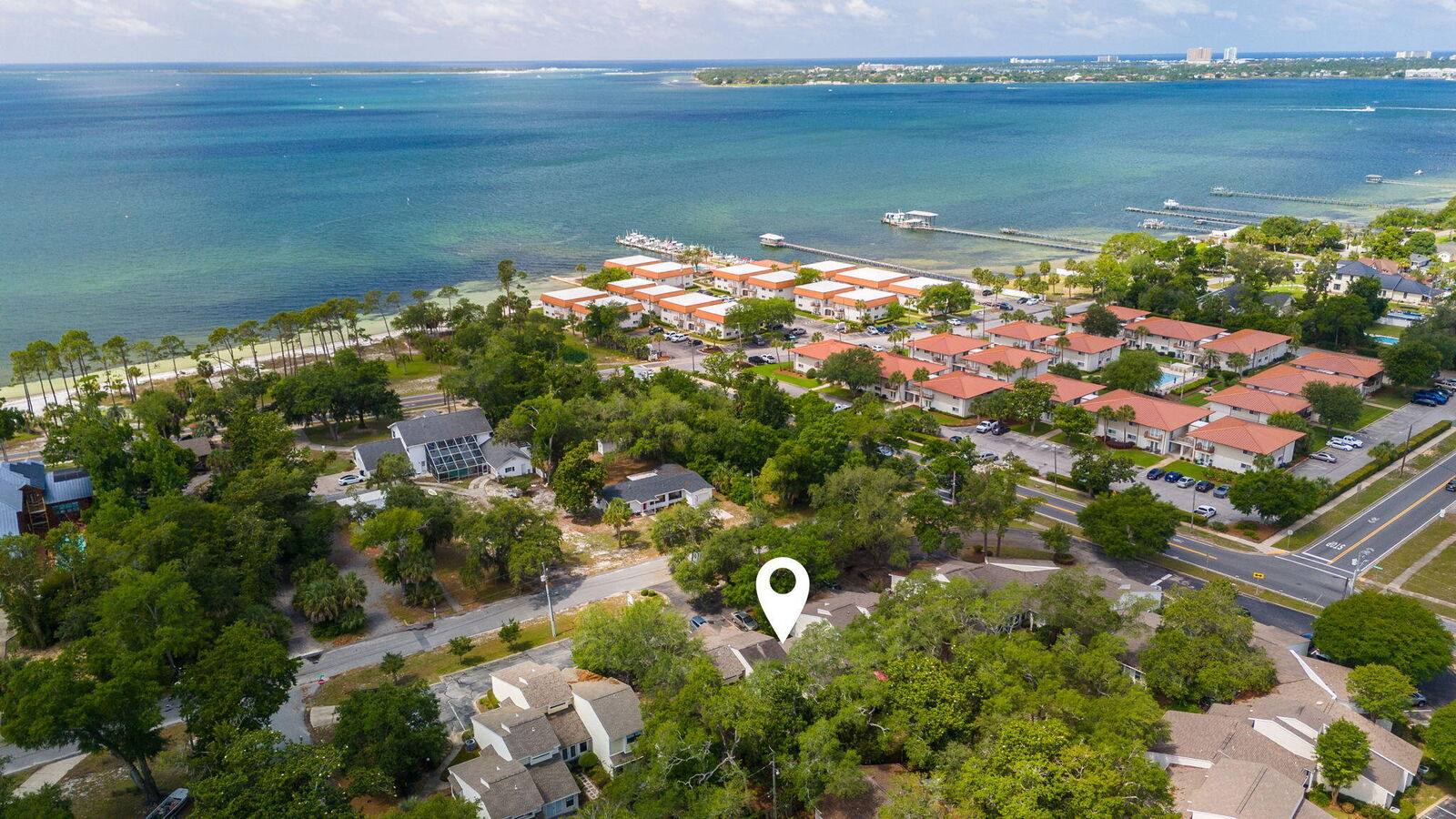 Property Photo: 2026 Baker Court 7 FL 32401