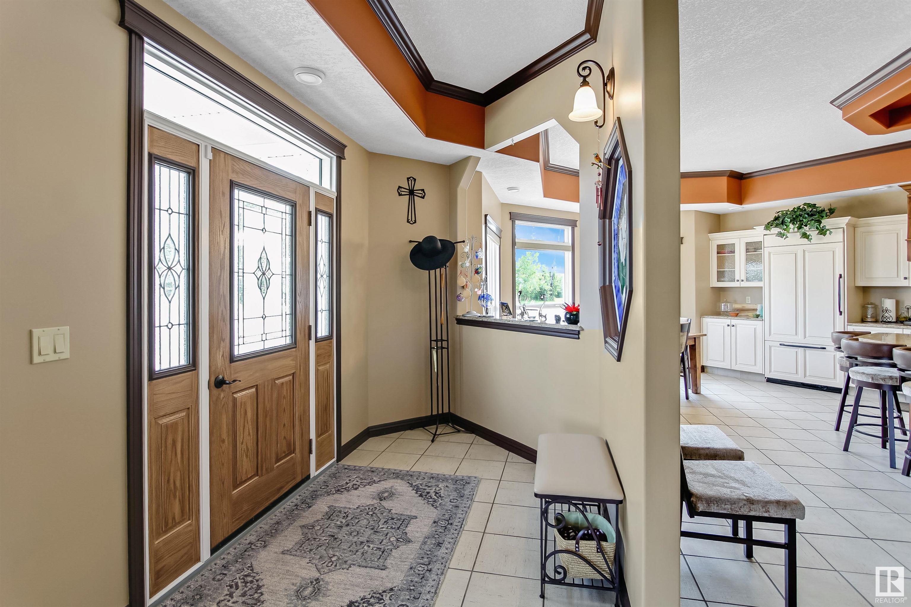 Property Photo: 63006A Rdg Rd 414 AB T9M 1P1