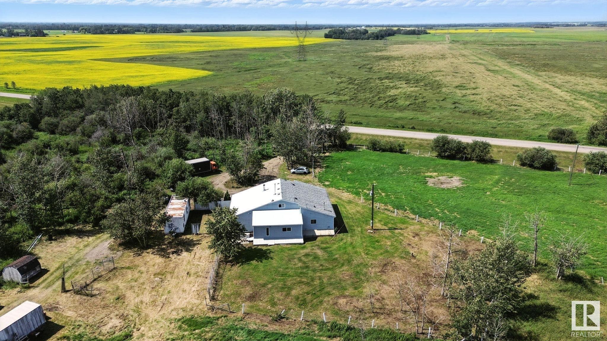 Photo de la propriété: 51019 Rge Road 273 AB T7Z 1Z7