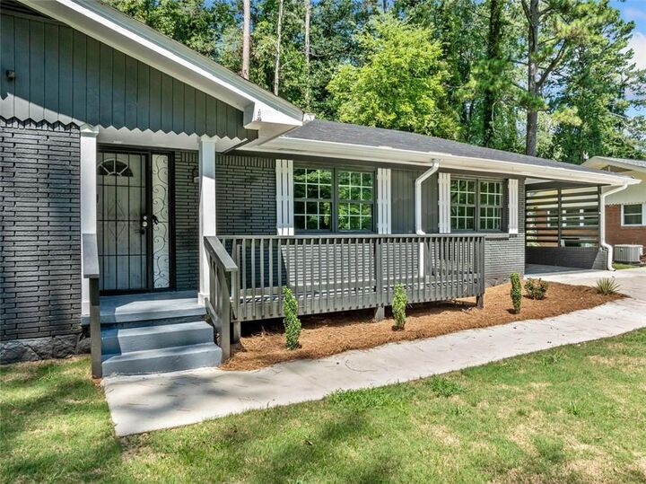 Property Photo:  1905 Fort Valley Drive SW  GA 30311 
