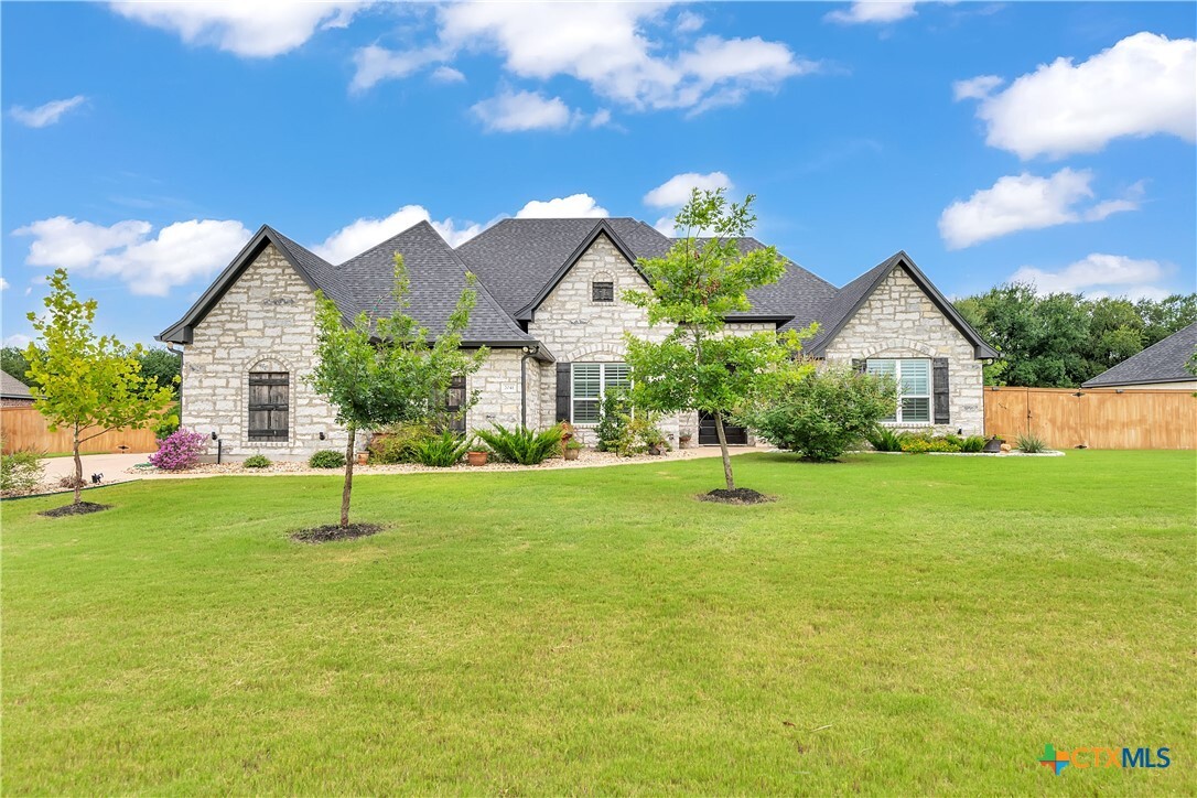 Property Photo: 2041 Chalk Mill Crossing TX 76571