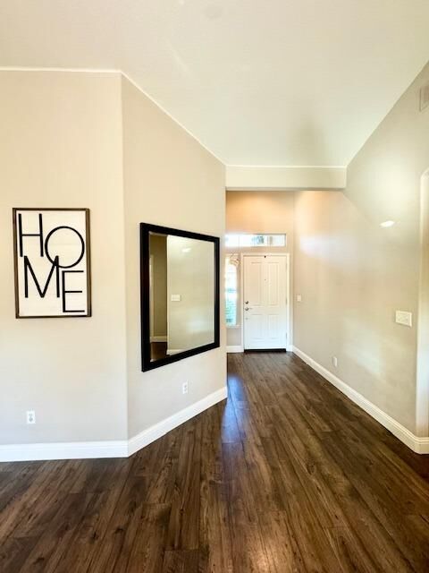 Property Photo:  1055 E Hogan Ave  CA 93730