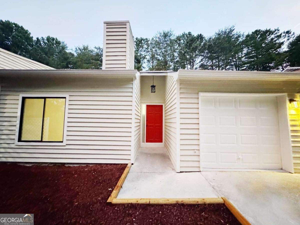 Property Photo: 1521 Dillard Road GA 30088