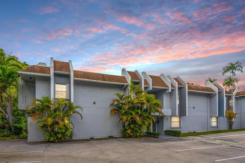 9231 SW 87 Ave C9  Miami FL 33176 photo