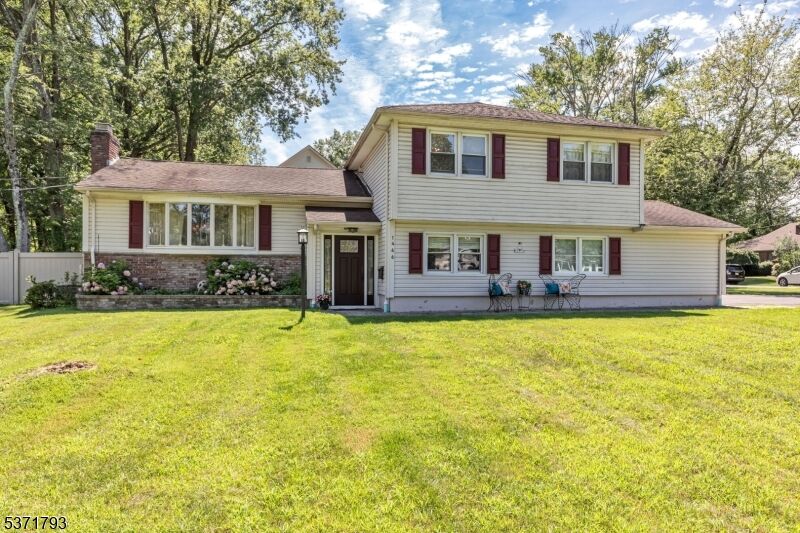 Property Photo:  1466 Lamberts Mill Rd  NJ 07076 