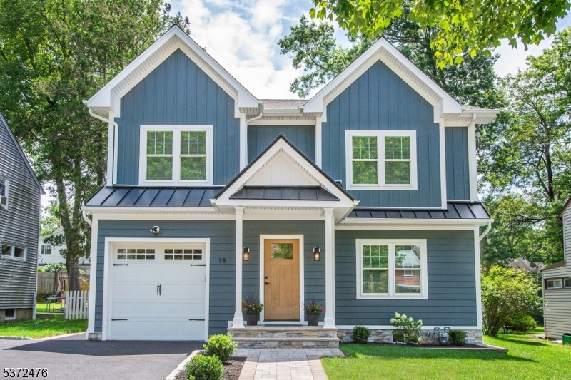 Property Photo: 19 Brentwood Dr NJ 07044