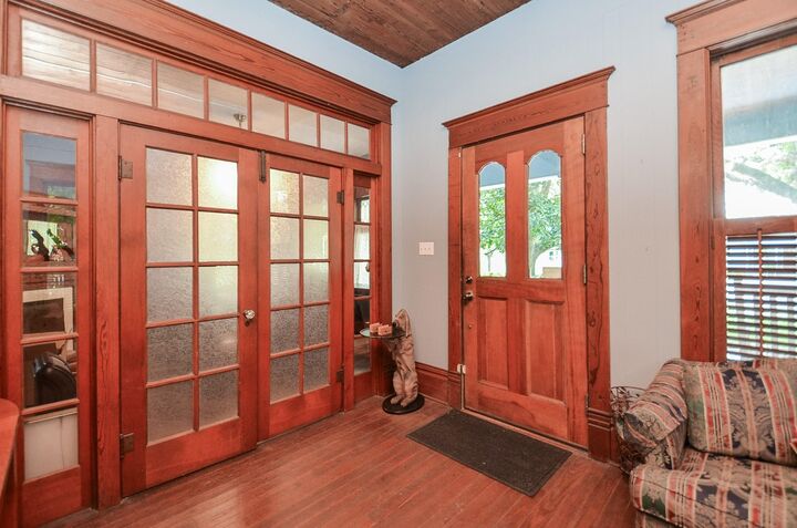 Property Photo:  806 Austin Street  TX 77469 