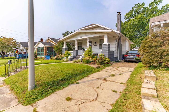 Property Photo: 623 S Runnymeade Avenue IN 47714-2005