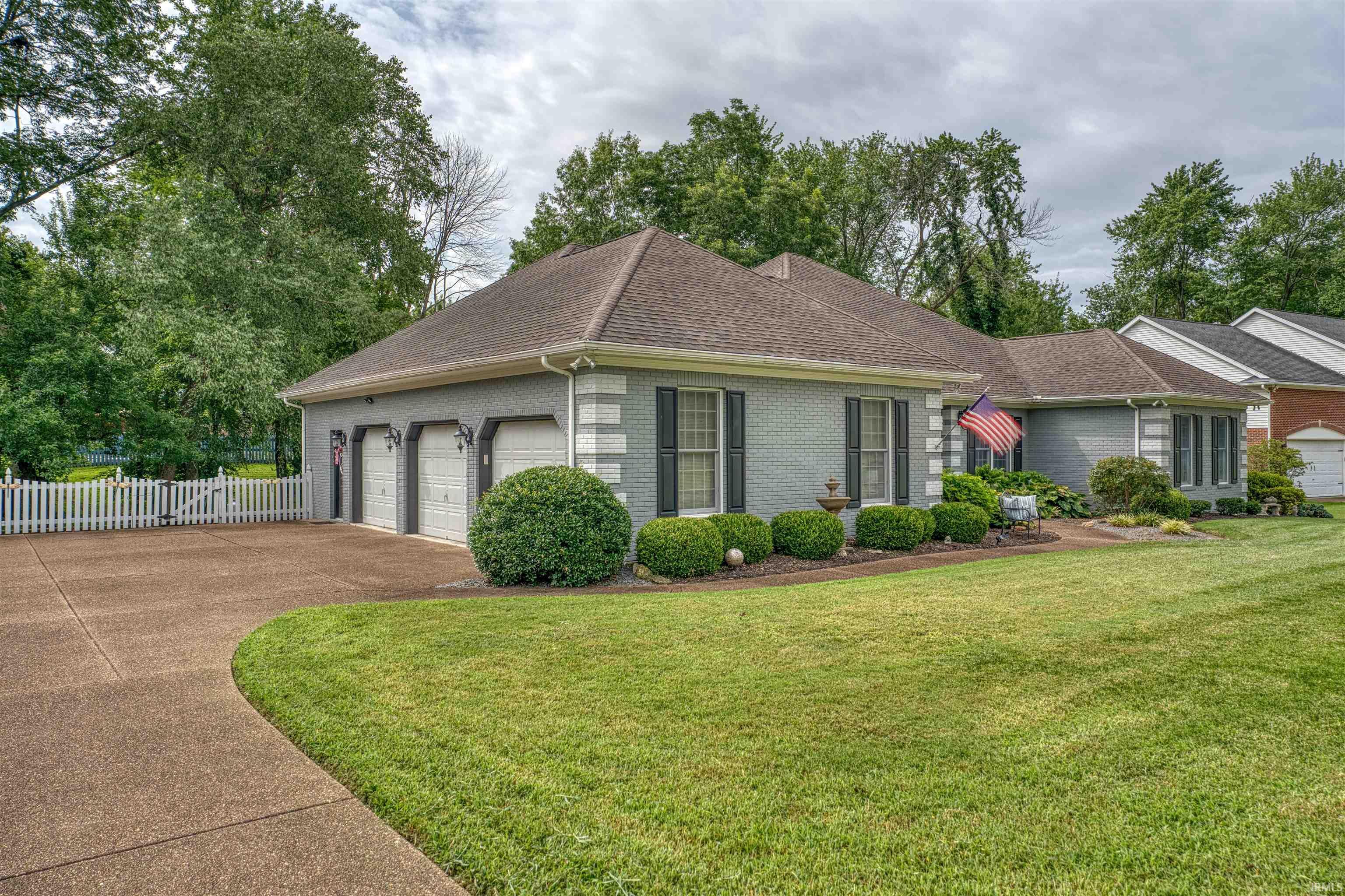 Property Photo: 1601 Westminster Road IN 47725