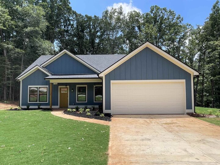 Property Photo:  1290 Caboose Court  GA 30642 