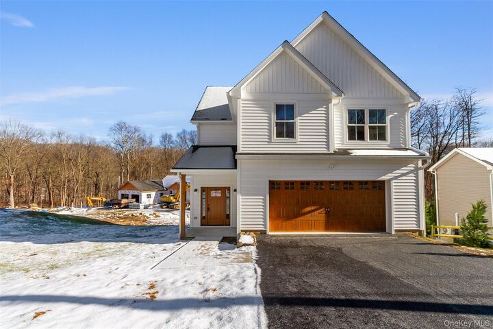 Property Photo:  4 Eastview Court  NY 10509 