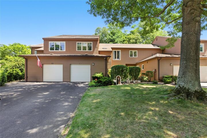 Property Photo: 152 Ridgeview Lane NY 10598