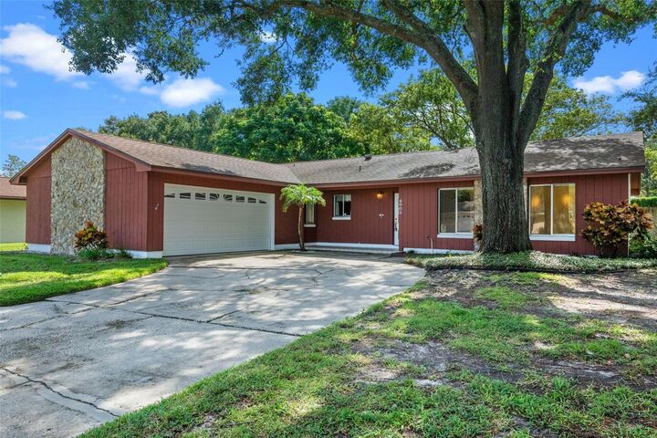 Property Photo:  6003 Hardrock Circle  FL 32819 