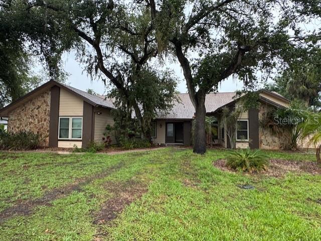 Property Photo: 411 San Felix Street FL 33983