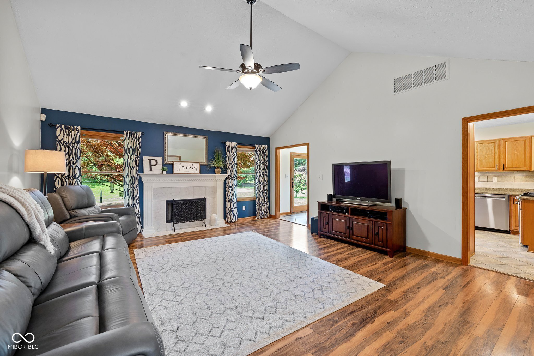 Property Photo: 5100 Summerfield Xing IN 46143