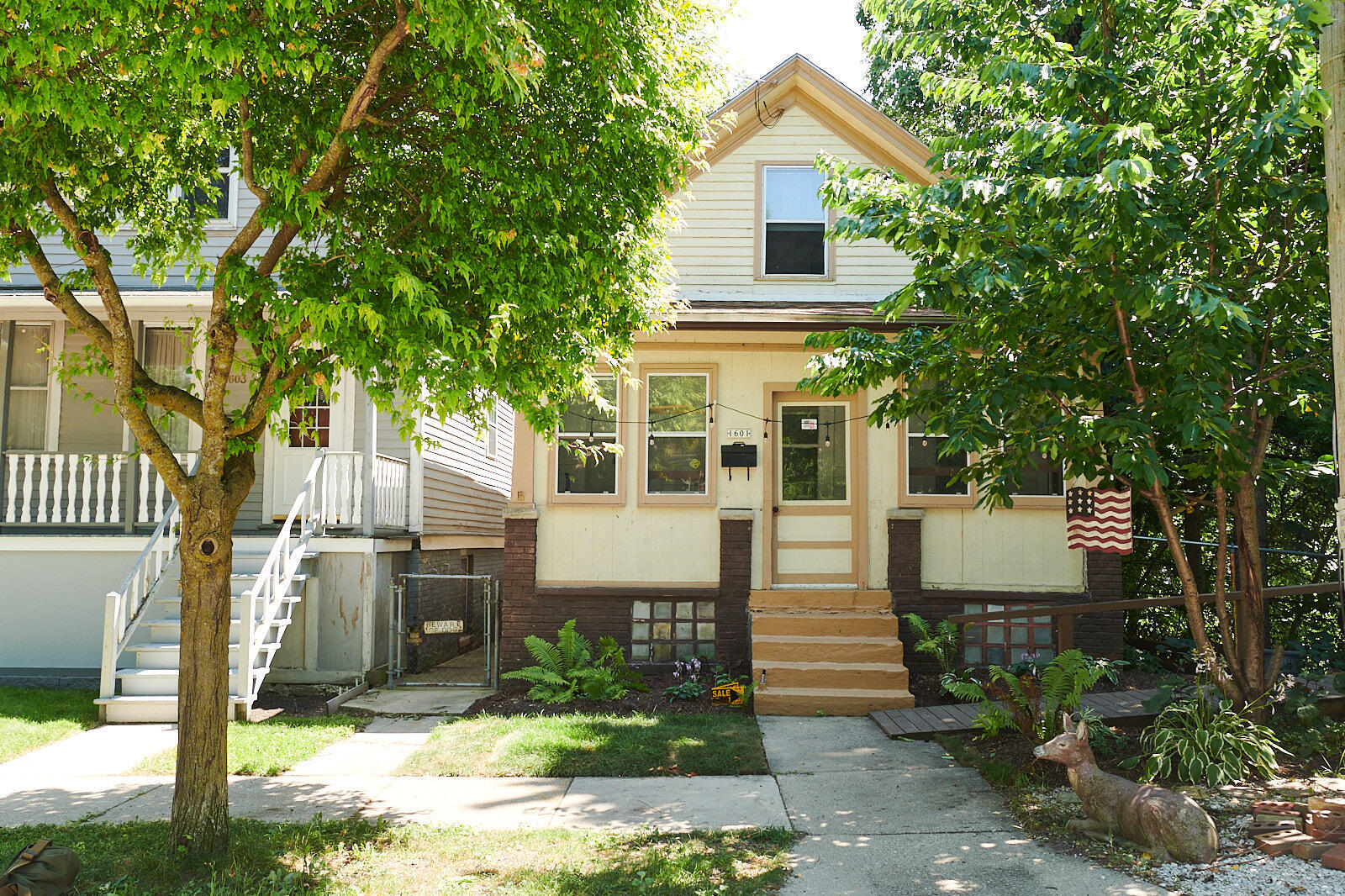 Property Photo: 1601 E Bradford Ave WI 53211