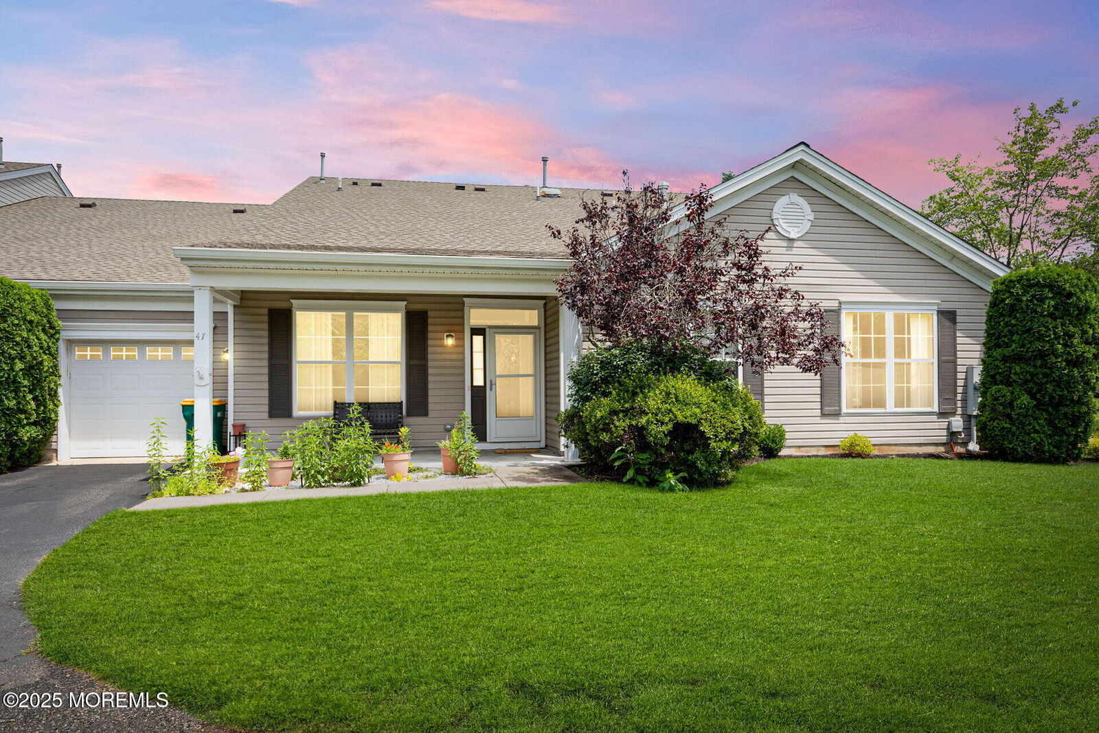 Property Photo:  47 Golden Willows Avenue  NJ 08701 