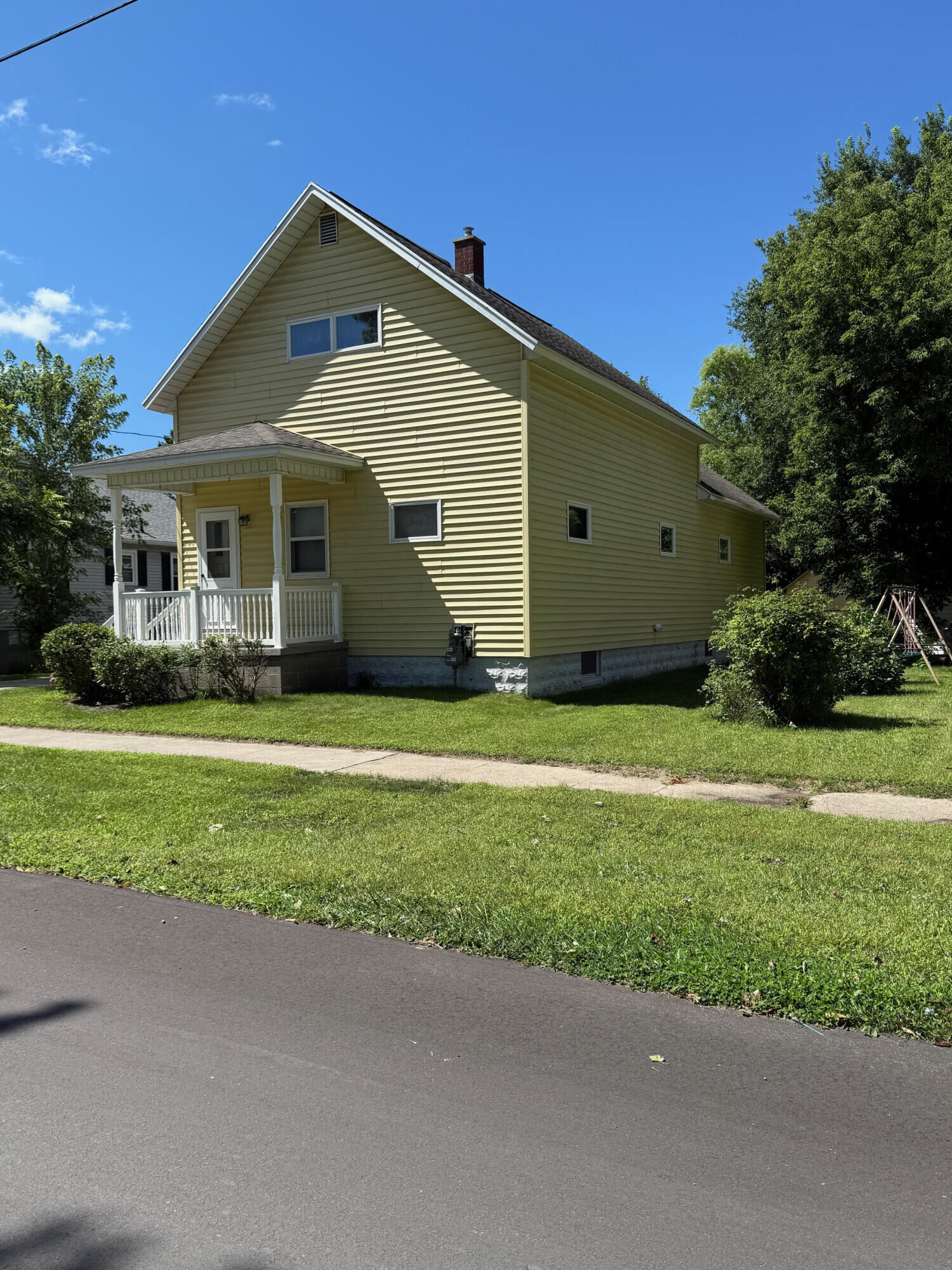 Property Photo:  704 Engelman Street  MI 49660 