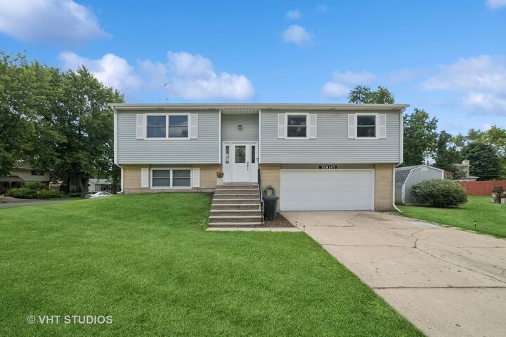 Property Photo:  30W145 Country Lakes Drive  IL 60563 