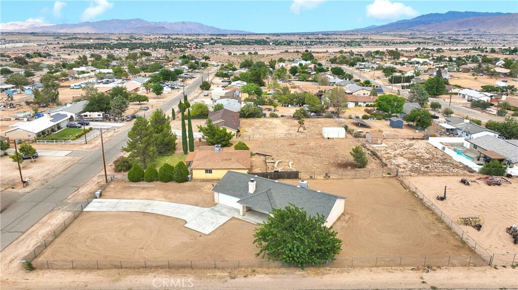 Property Photo:  11389 Jacaranda Avenue  CA 92345 
