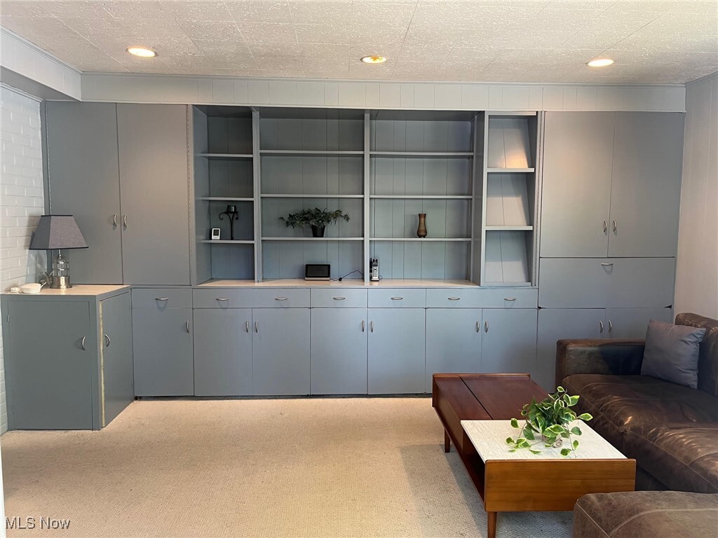 Property Photo: 2496 Milton Road OH 44118