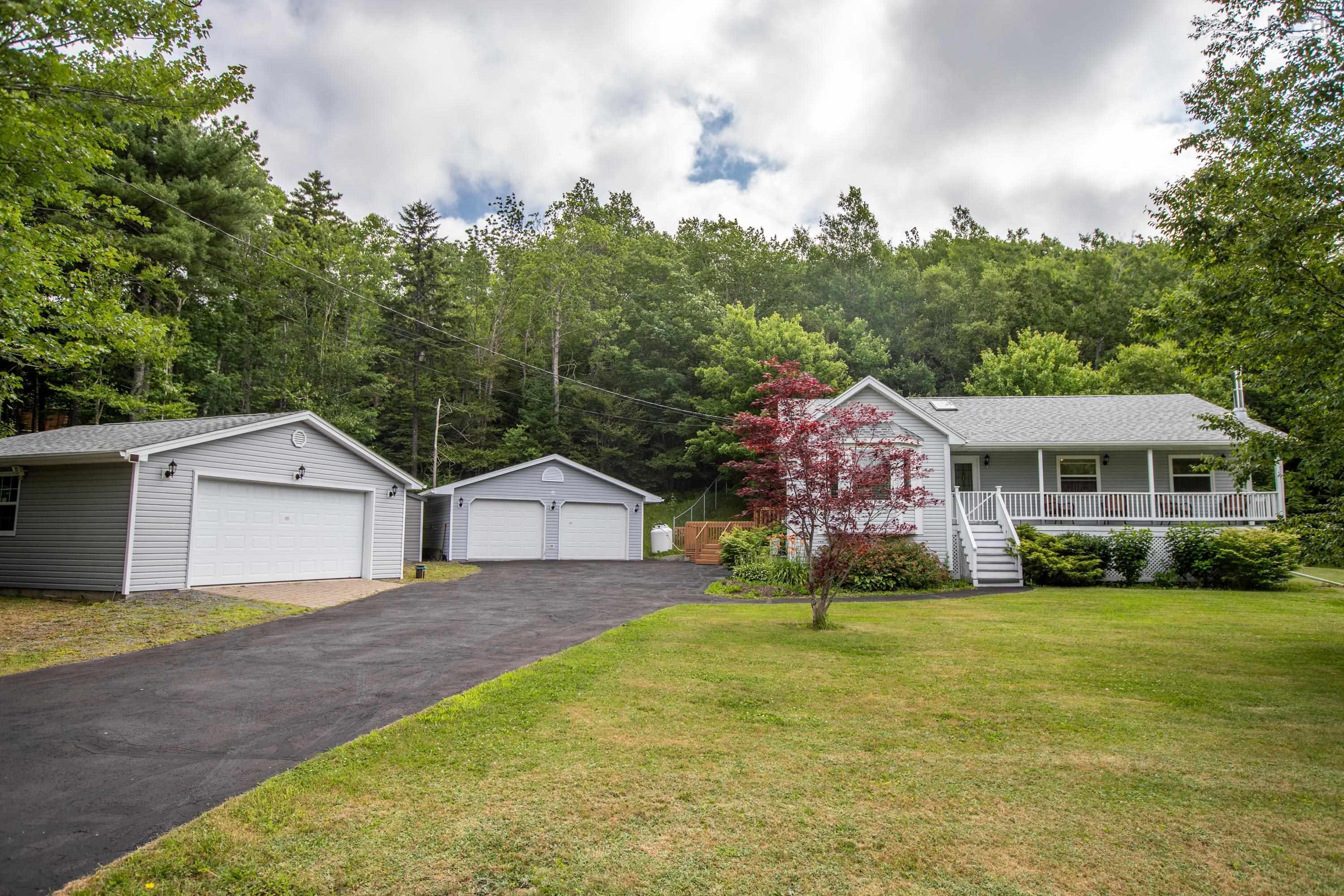 Property Photo: 18 Rothwell NS B4E 3C2
