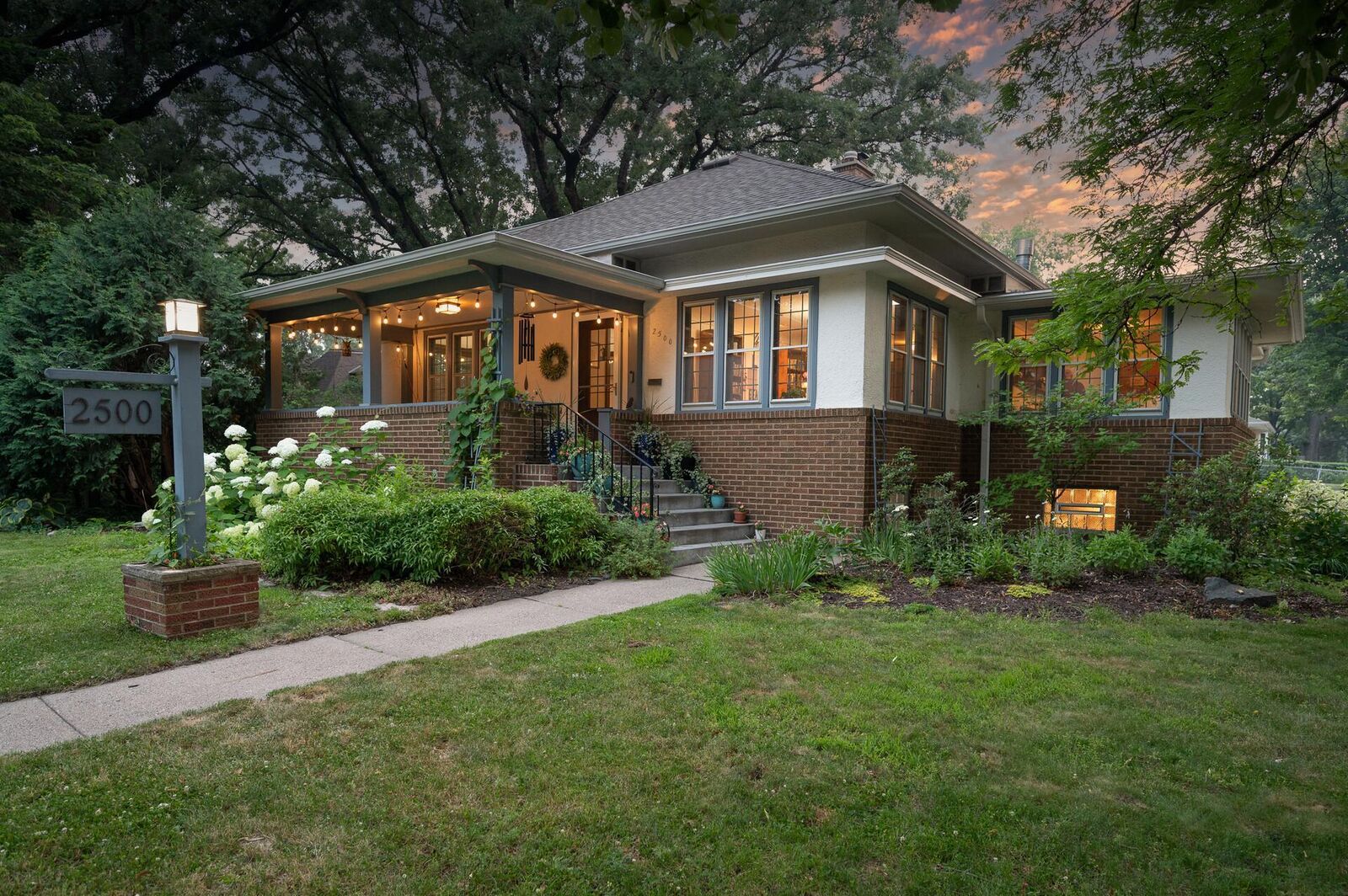 Property Photo:  2500 Seabury Avenue  MN 55406 