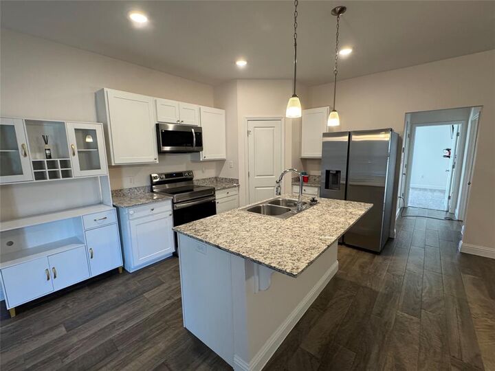 Property Photo: 202 Spring Winds Drive LA 71106