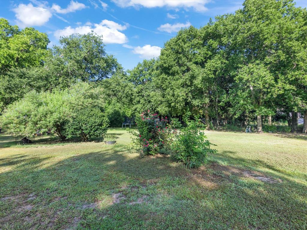 Property Photo: 129 Hurst Circle TX 75125