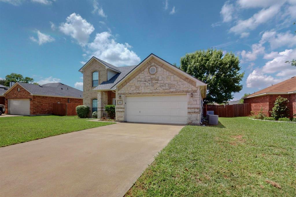 Property Photo: 805 Brandon Drive TX 75159