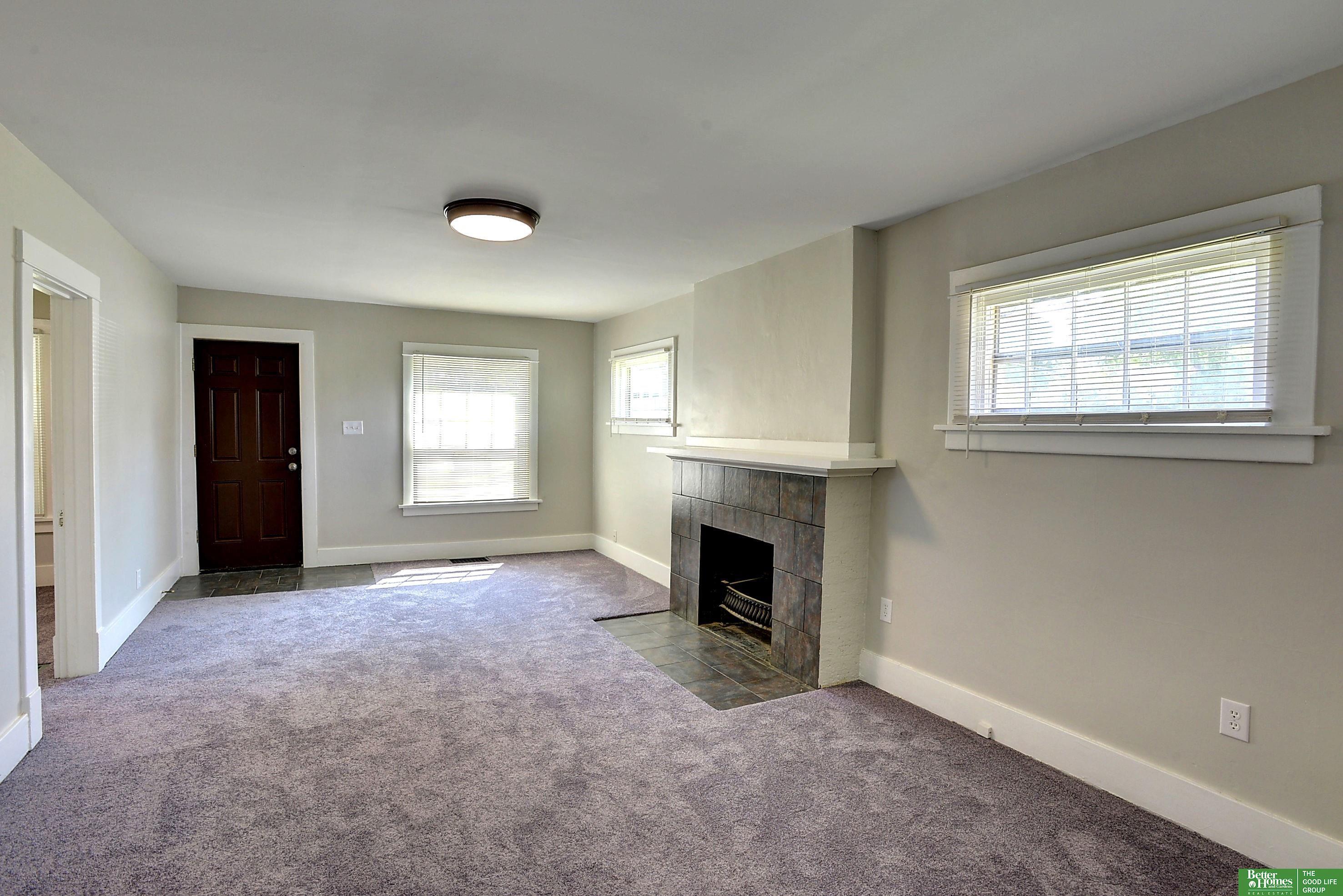 Property Photo: 2002 N 45 Street NE 68104