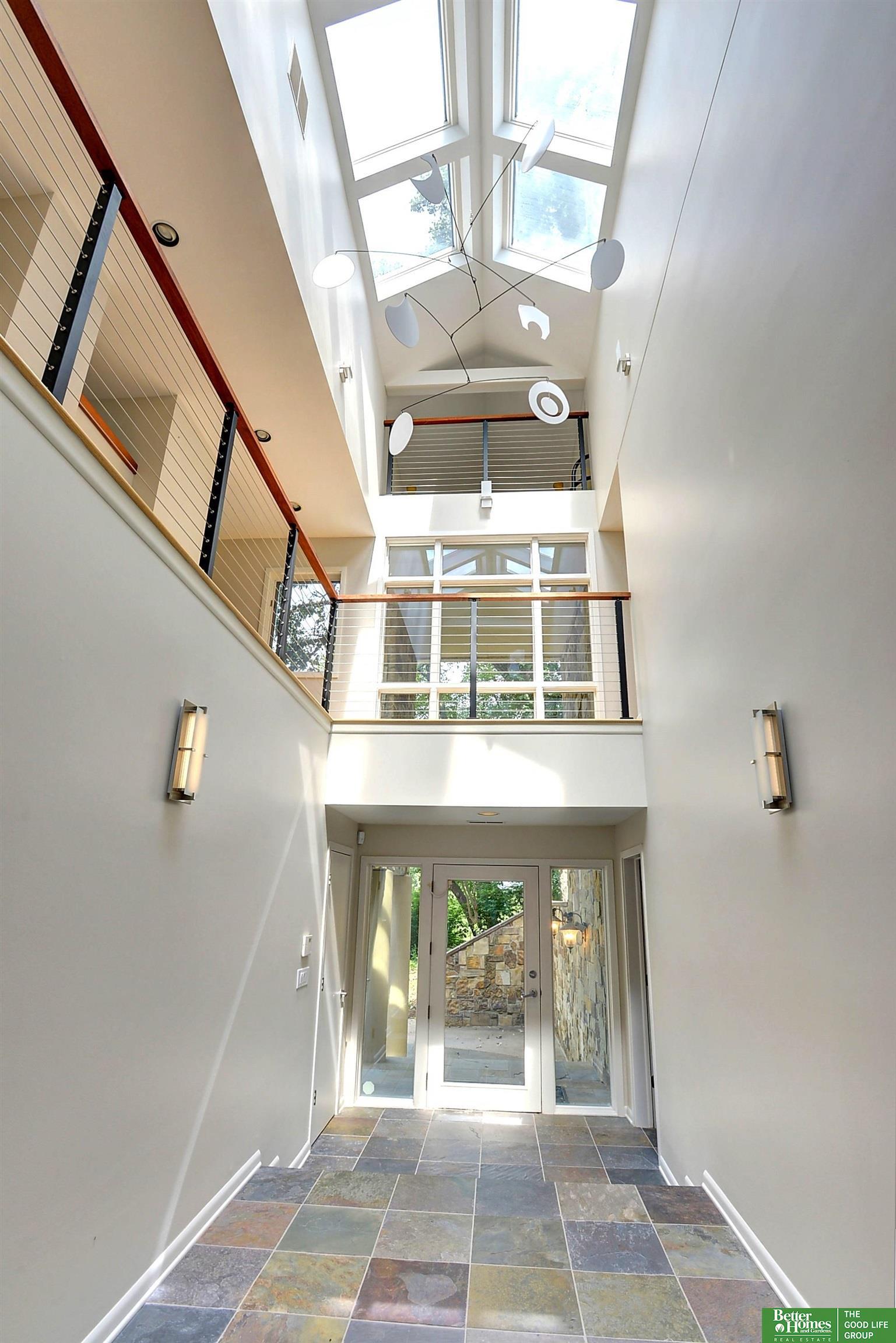 Property Photo: 6018 Country Club Oaks Plaza NE 68152