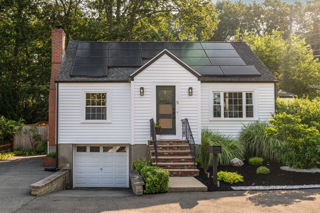 Property Photo:  5 Cedar Brook Rd  MA 01904 